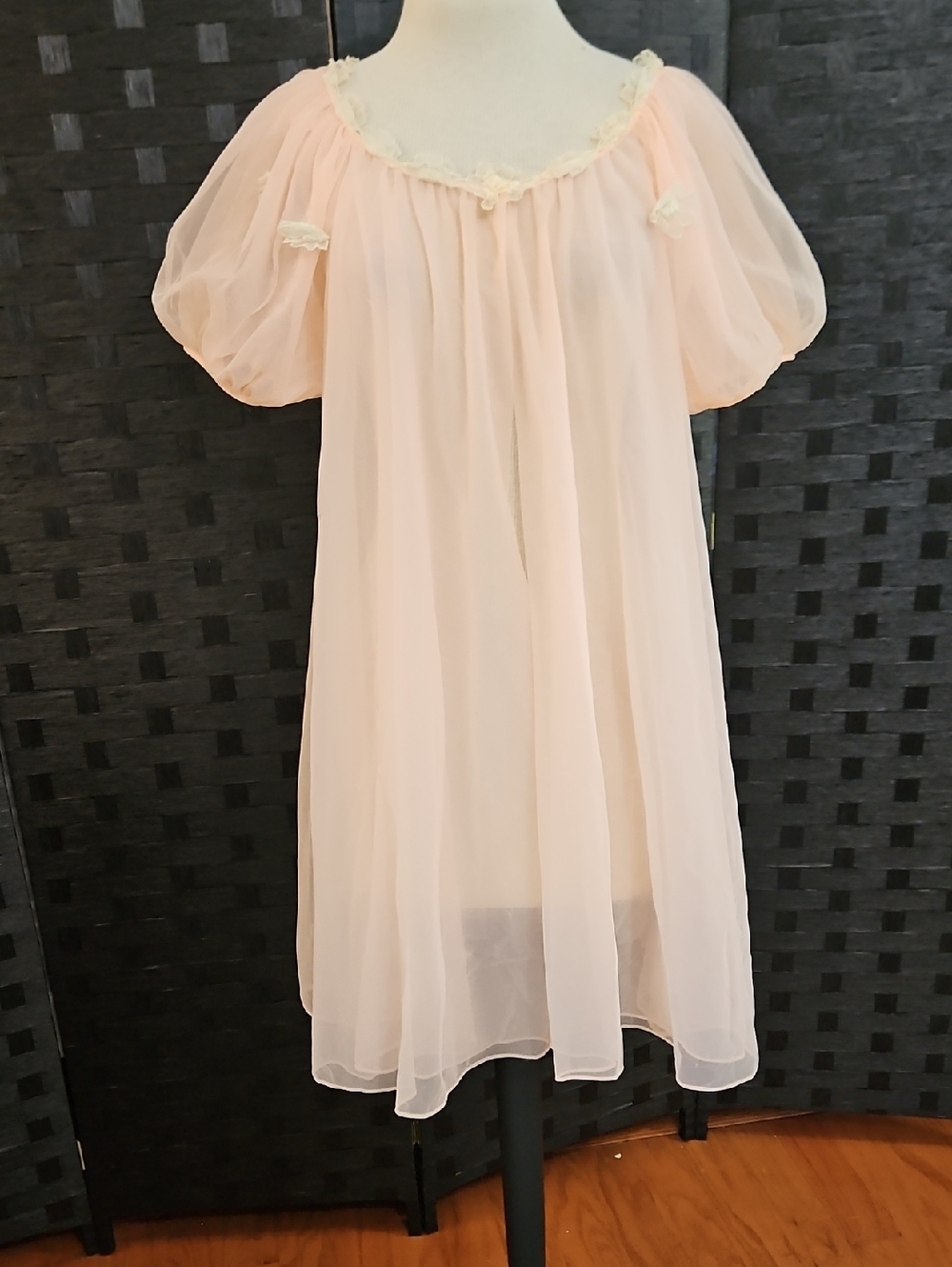 Vintage Radcliffe Sheer Blush Pink  Peignoir Robe Medium